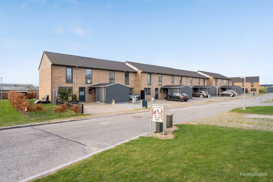 Rental at Pilevangen 43, 8355 Solbjerg