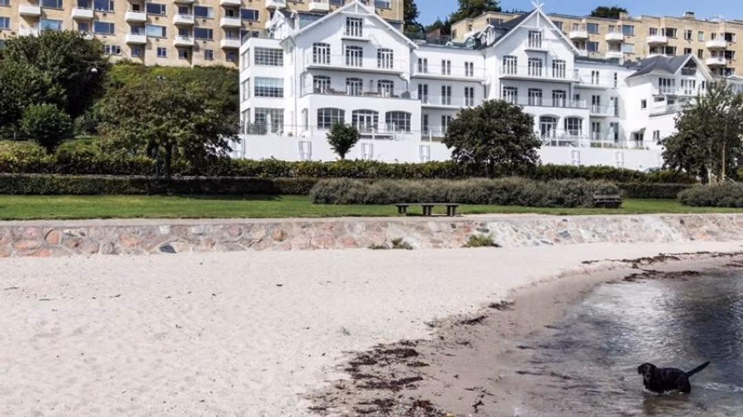 Billede 1 fra lejemålet på Skodsborg Strandvej 225, 2942 Skodsborg