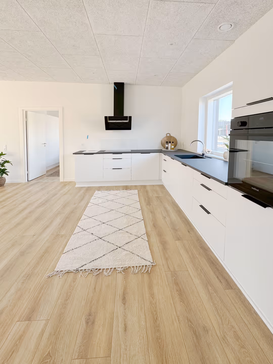 Billede 5 fra lejemålet på Æblerosen 25, 7190 Billund