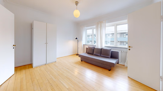 Rental at Vestre Stationsvej 1, 2960 Rungsted Kyst